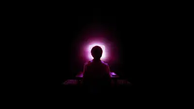 Tôi Thấy TV Bừng Sáng