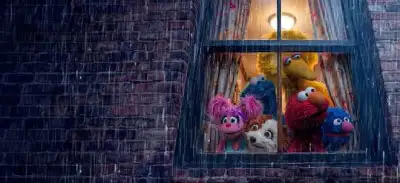 Sesame Street Bão Đang Tới